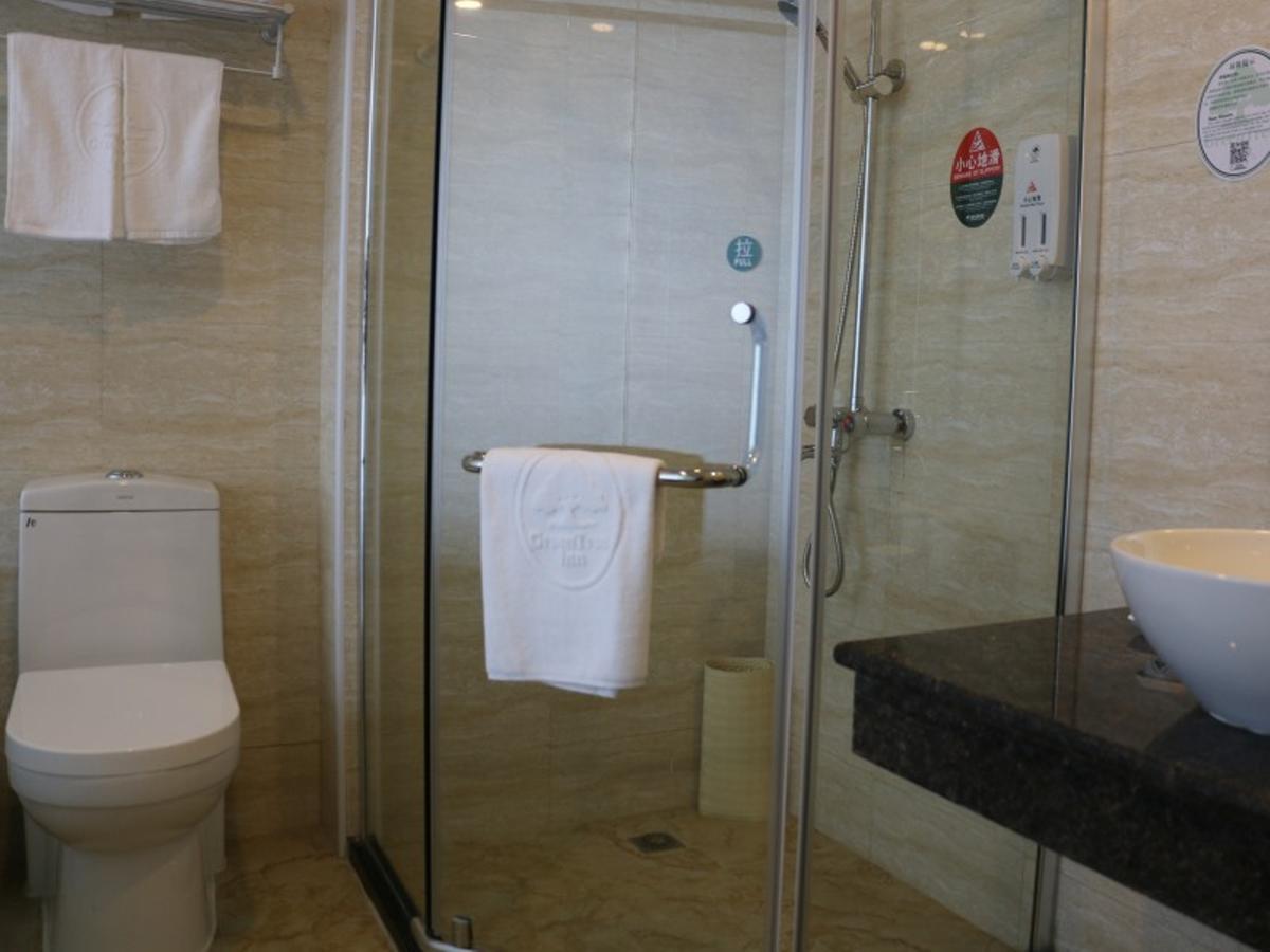 Greentree Inn Henan Luoyang Peony Square Business Hotel Esterno foto